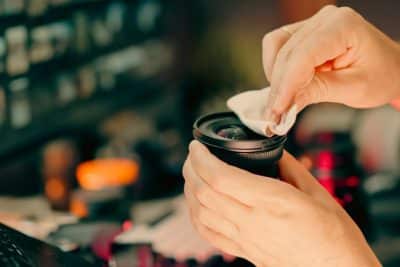 El brillo de la óptica: Guía completa para limpiar lentes y sensores de cámaras