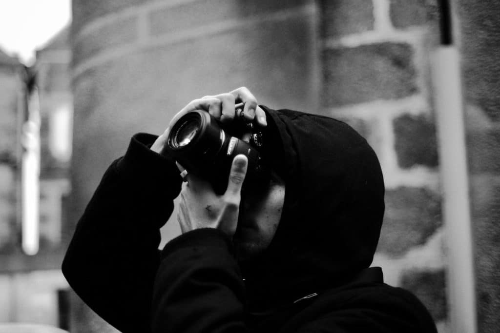 fotografo camara aps Fotógrafo con cámara APS-C